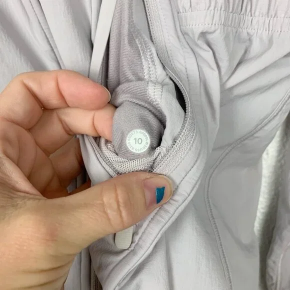 lululemon | Sights Seen Jacket Chrome - Picture 5 of 11